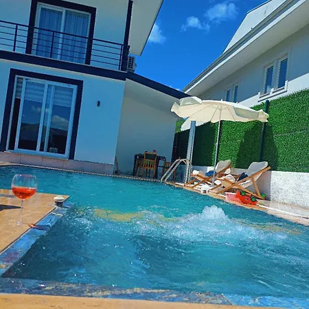 Asil Villa *
